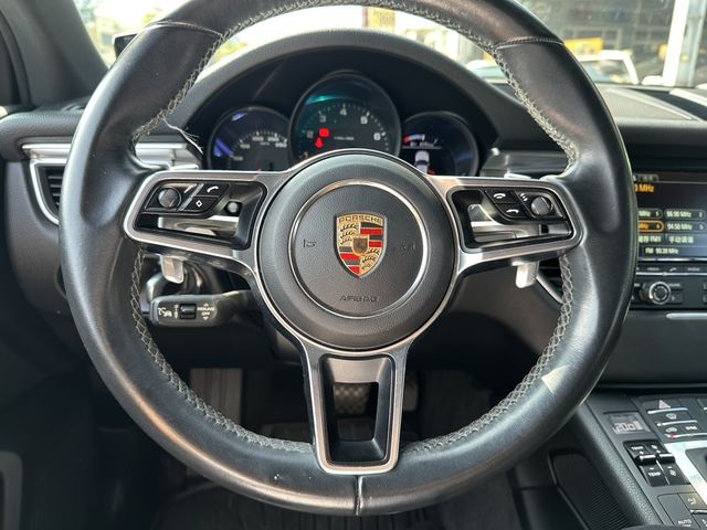 PORSCHE保時捷 MACAN  第4張相片