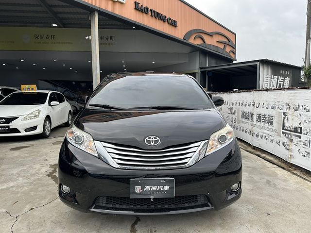 TOYOTA豐田 SIENNA  第2張相片