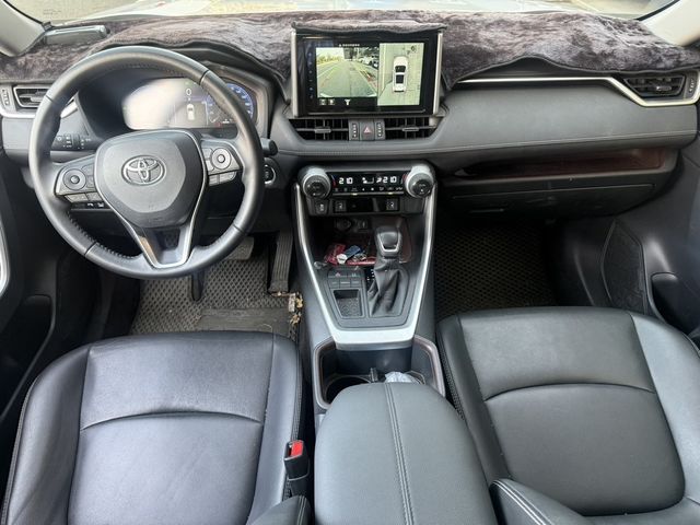 TOYOTA豐田 RAV4  第5張相片