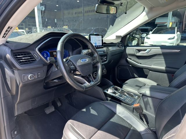 FORD福特 KUGA  第10張相片