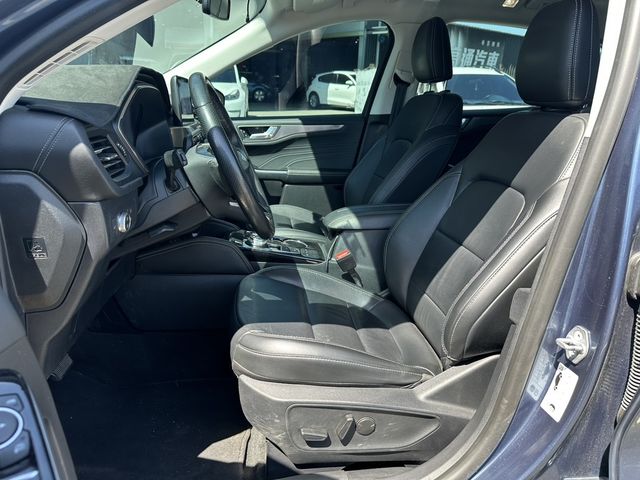FORD福特 KUGA  第12張相片