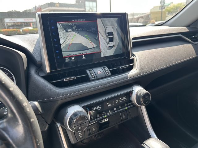 TOYOTA豐田 RAV4  第7張相片