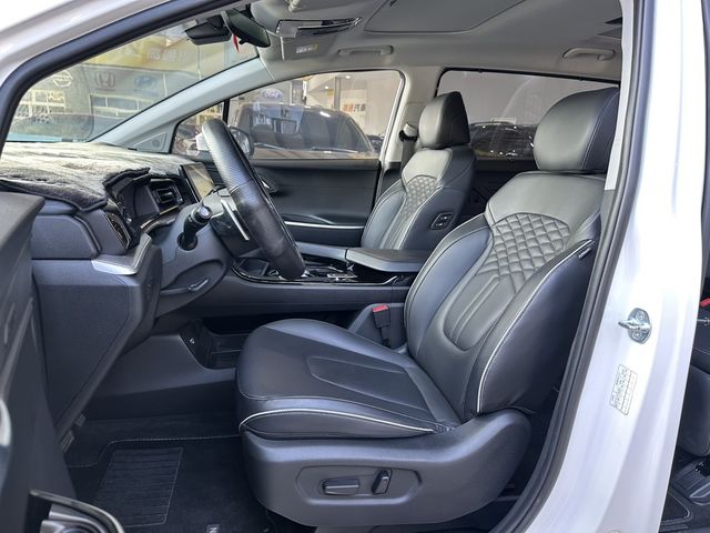 HYUNDAI現代 CUSTIN  第8張相片