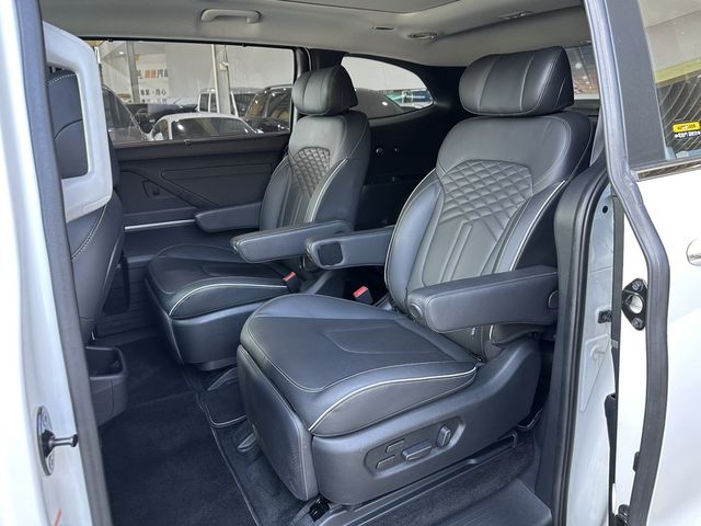 HYUNDAI現代 CUSTIN  第9張相片