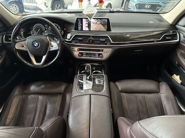 BMW寶馬 740LI  第5張相片