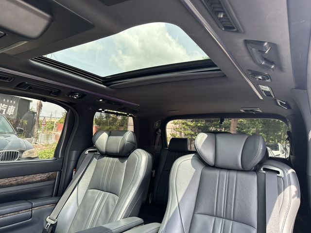 TOYOTA豐田 ALPHARD  第3張相片