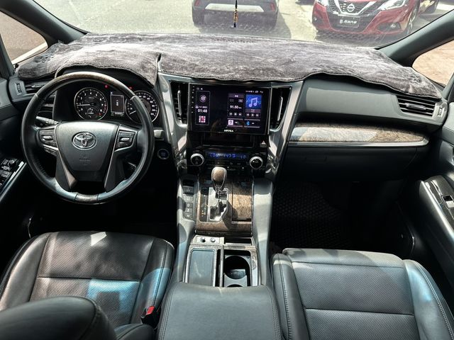 TOYOTA豐田 ALPHARD  第4張相片
