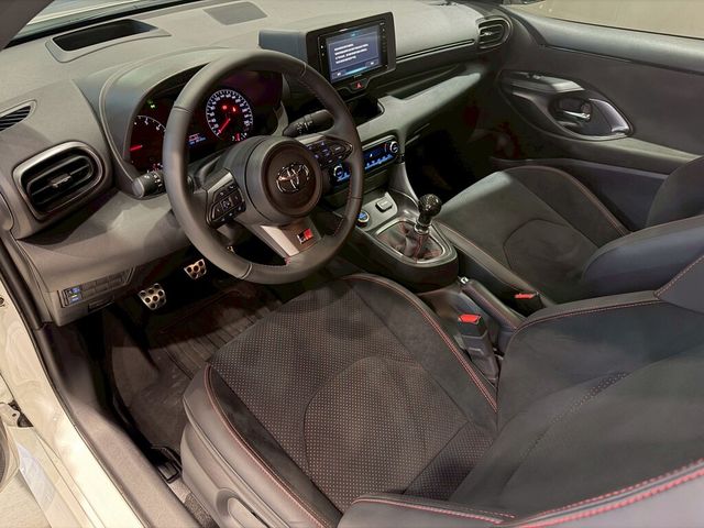TOYOTA豐田 GR YARIS  第3張相片