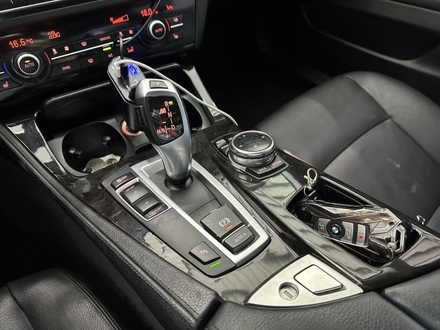 BMW寶馬 528I  第7張相片