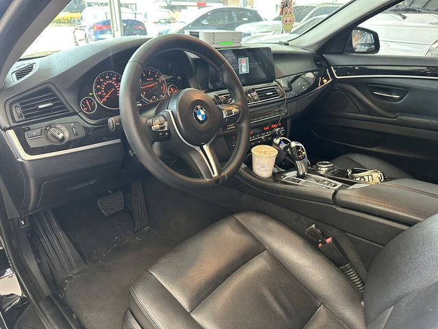 BMW寶馬 528I  第8張相片