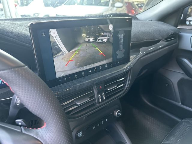 FORD福特 FOCUS ST  第7張相片