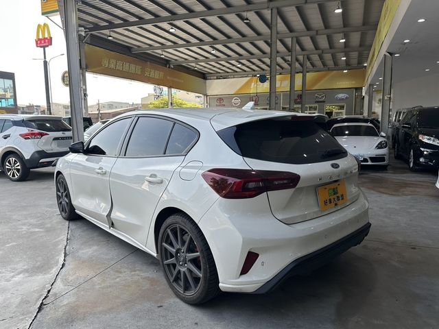 FORD福特 FOCUS ST  第12張相片