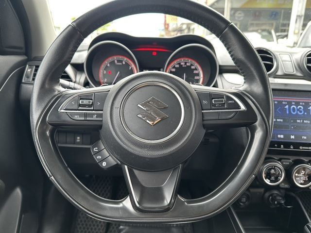 SUZUKI鈴木 SWIFT  第6張相片
