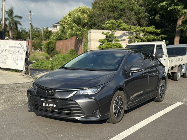 TOYOTA豐田 ALTIS  第1張相片