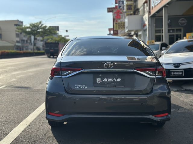 TOYOTA豐田 ALTIS  第9張相片
