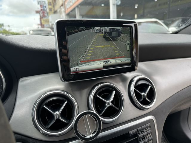 M-BENZ賓士 GLA45 AMG  第8張相片