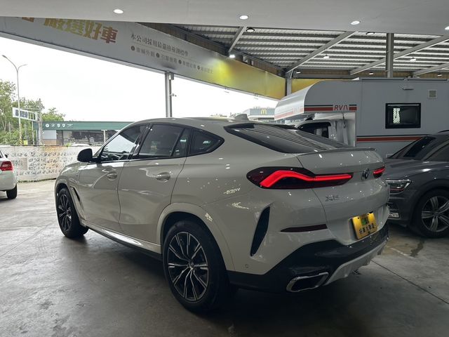 BMW寶馬 X6 XDRIVE40I  第2張相片