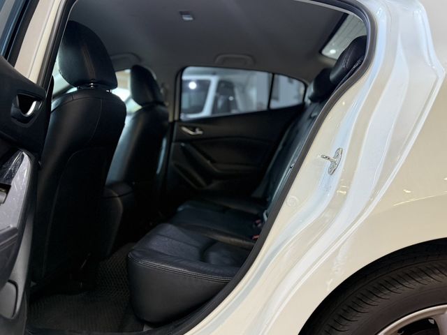 MAZDA馬自達 MAZDA 3  第10張相片