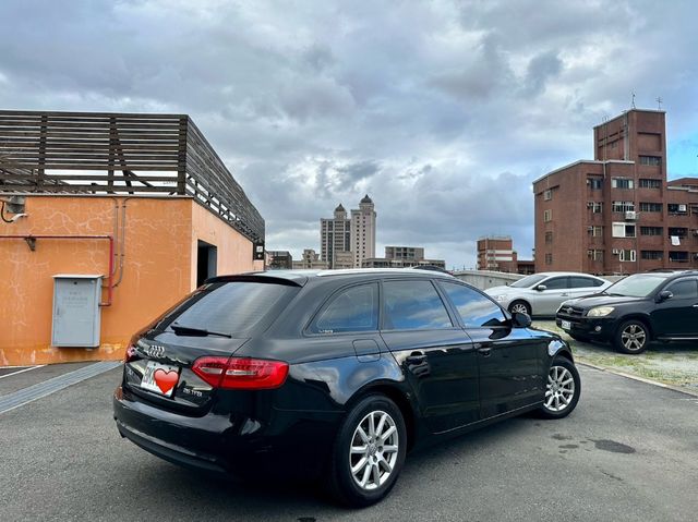 AUDI奧迪 A4 AVANT  第3張相片