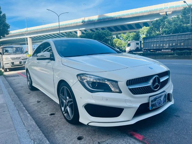 M-BENZ賓士 CLA250  第2張相片