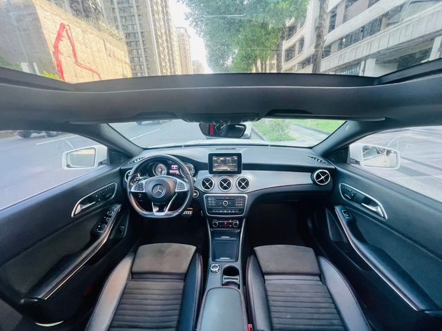 M-BENZ賓士 CLA250  第6張相片