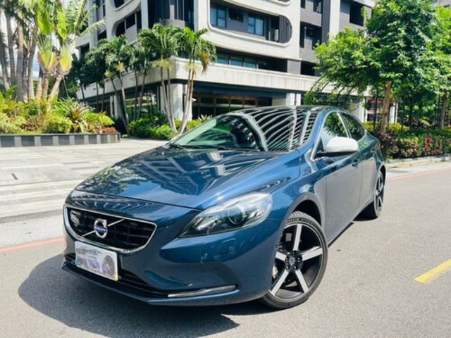 VOLVO富豪 V40  第2張相片