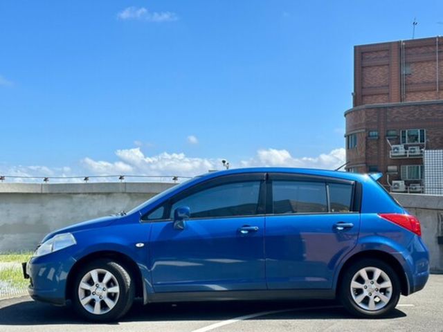 NISSAN日產 TIIDA  第2張相片