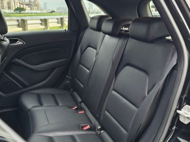 M-BENZ賓士 B200  第5張相片