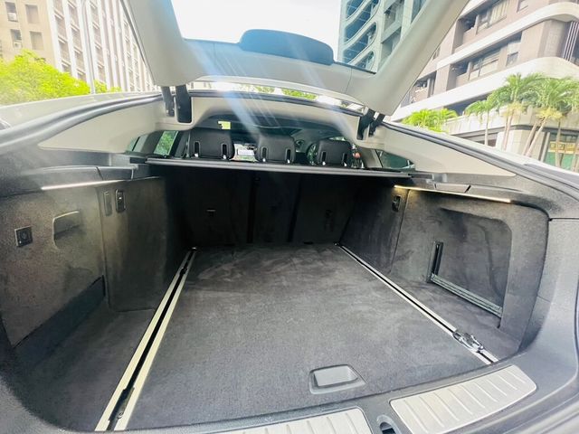 BMW寶馬 320I GT  第7張相片