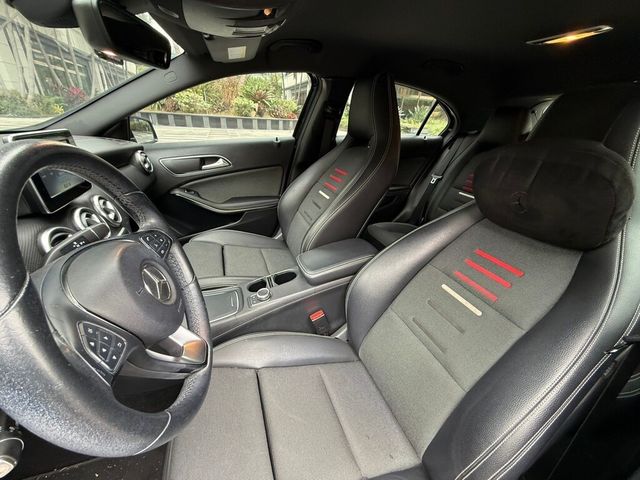 M-BENZ賓士 A180  第4張相片