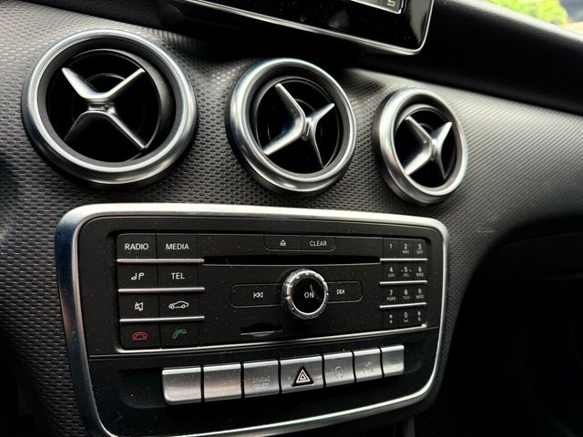 M-BENZ賓士 A180  第7張相片