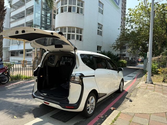 TOYOTA豐田 SIENTA  第5張相片