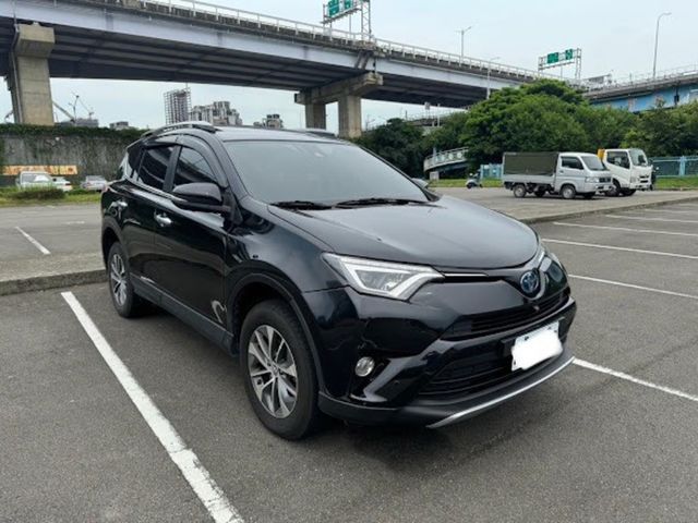 TOYOTA豐田 RAV4  第1張相片
