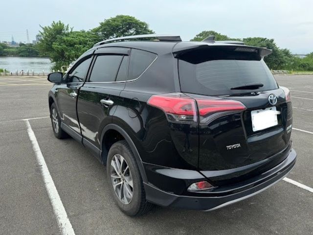 TOYOTA豐田 RAV4  第2張相片