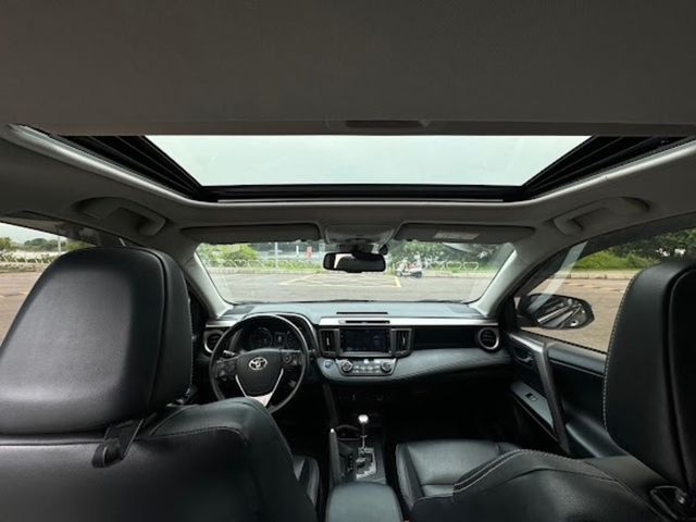 TOYOTA豐田 RAV4  第3張相片