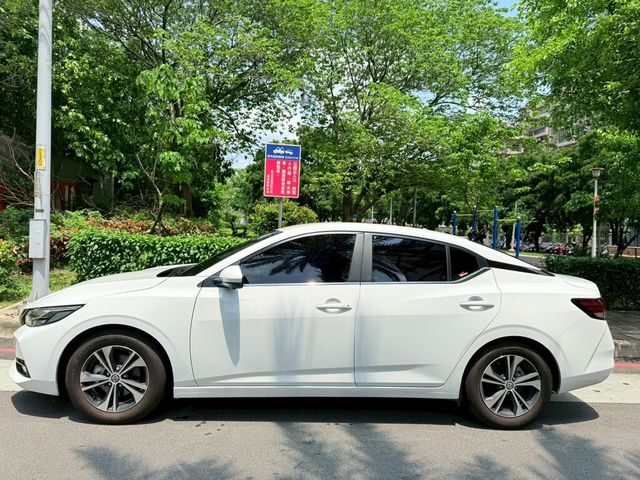 NISSAN日產 SENTRA  第2張相片