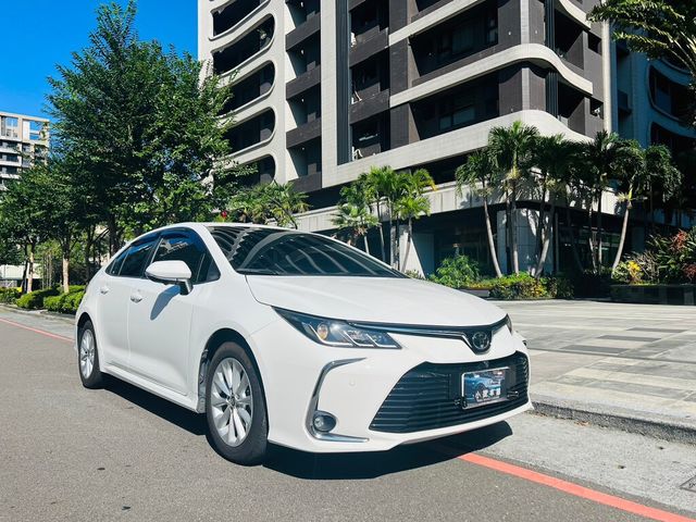 TOYOTA豐田 ALTIS  第1張相片