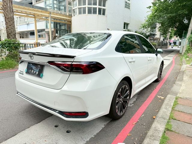 TOYOTA豐田 ALTIS  第3張相片