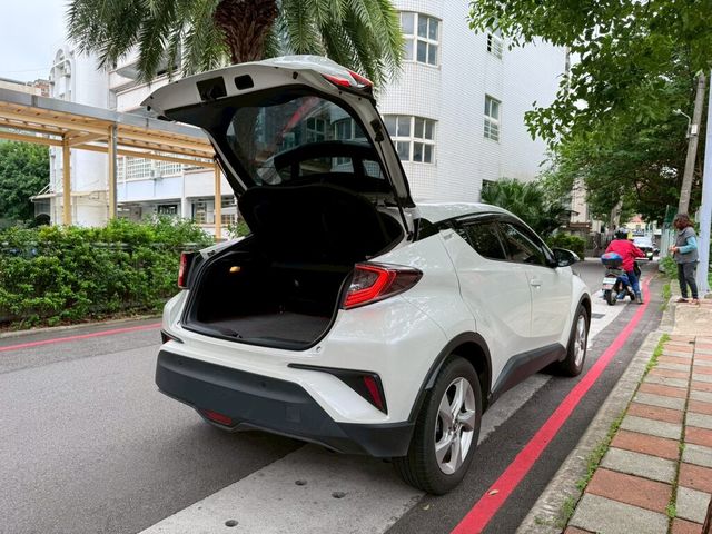TOYOTA豐田 C-HR  第5張相片