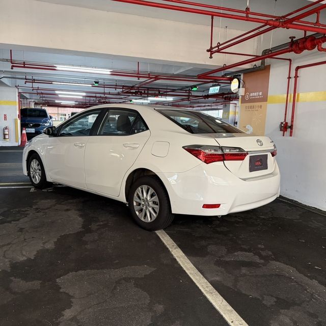 TOYOTA豐田 ALTIS  第2張相片