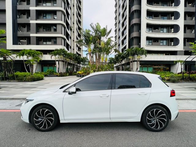 VOLKSWAGEN福斯 GOLF  第2張相片