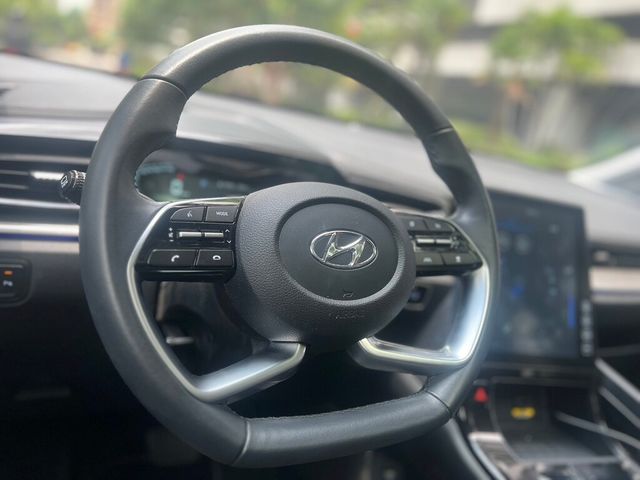 HYUNDAI現代 CUSTIN  第8張相片