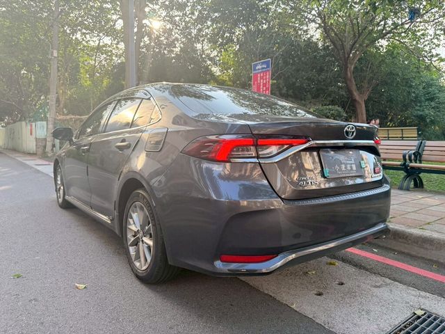 TOYOTA豐田 COROLLA ALTIS HYBRID  第3張相片