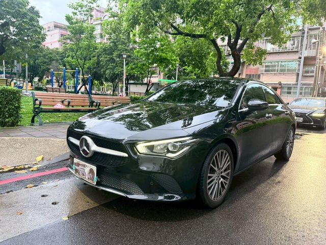 M-BENZ賓士 CLA200  第1張相片