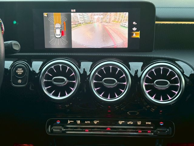 M-BENZ賓士 CLA200  第7張相片