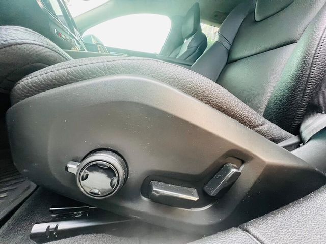 VOLVO富豪 V60  第6張相片