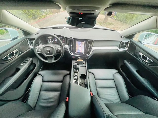 VOLVO富豪 V60  第7張相片