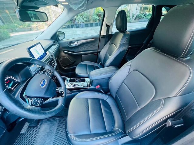 FORD福特 KUGA  第7張相片