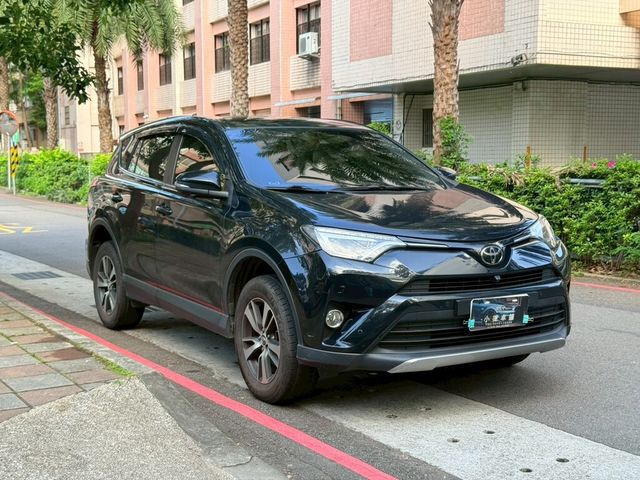 TOYOTA豐田 RAV4  第1張相片