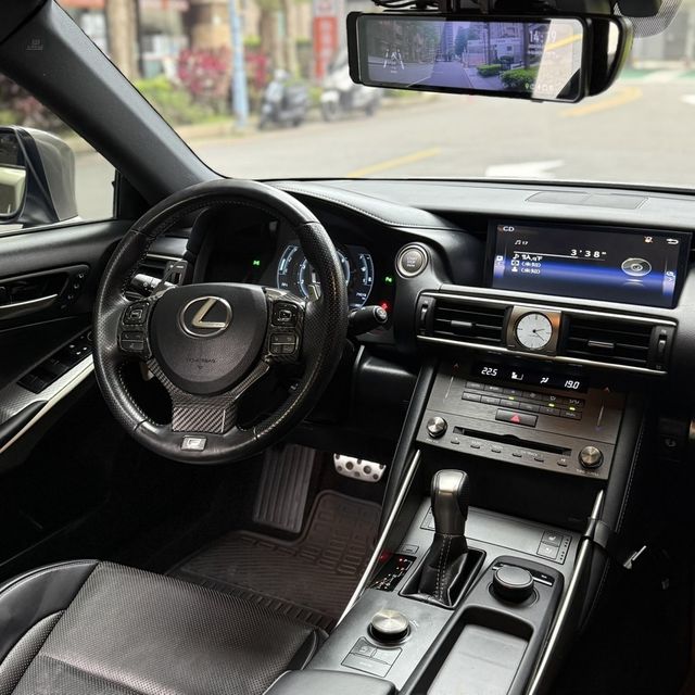 LEXUS凌志 IS 300  第4張相片